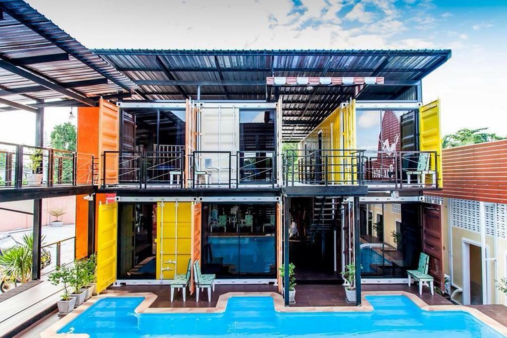 Retro Box Hotel Chumphon Exteriör bild