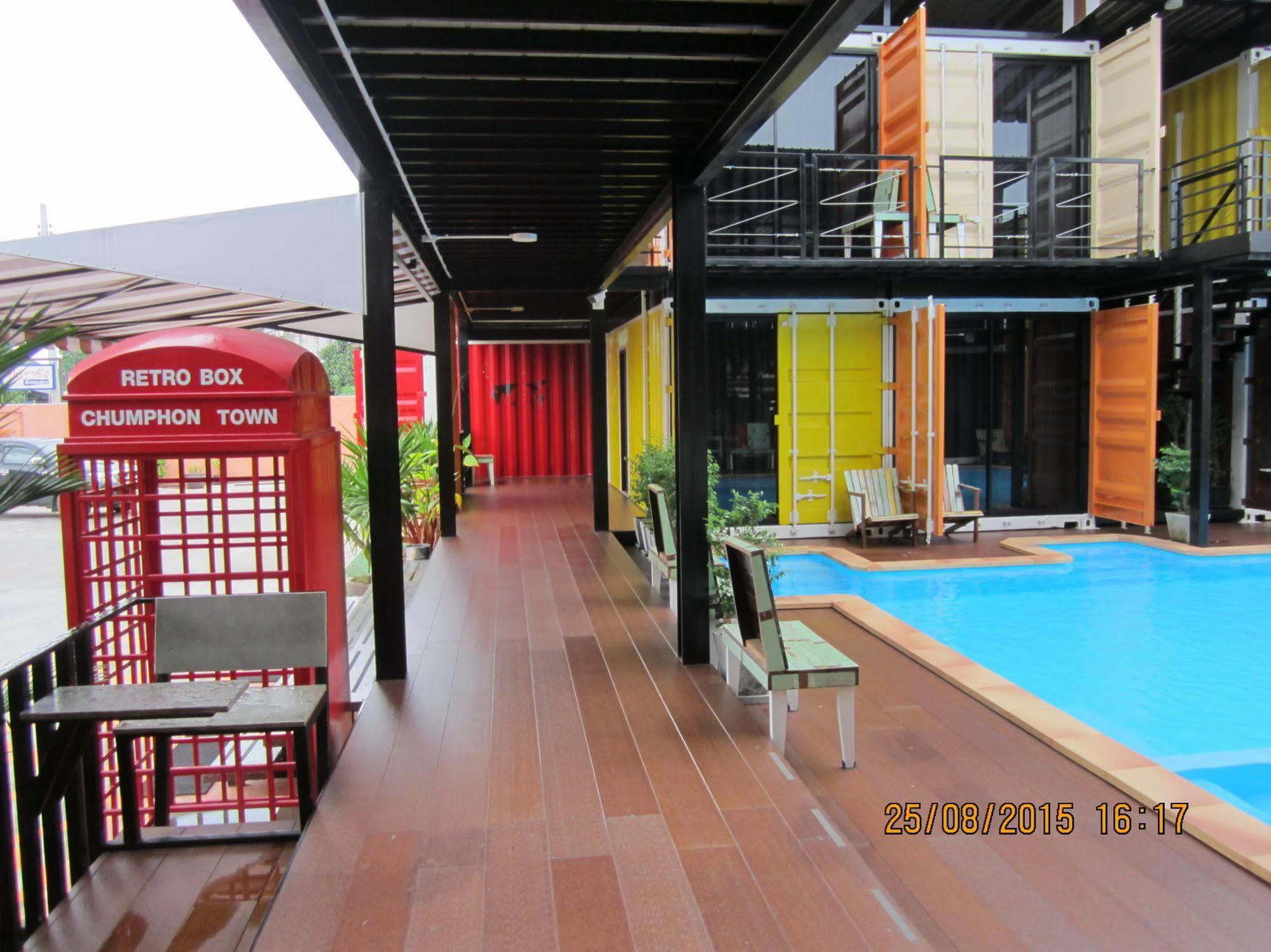 Retro Box Hotel Chumphon Exteriör bild